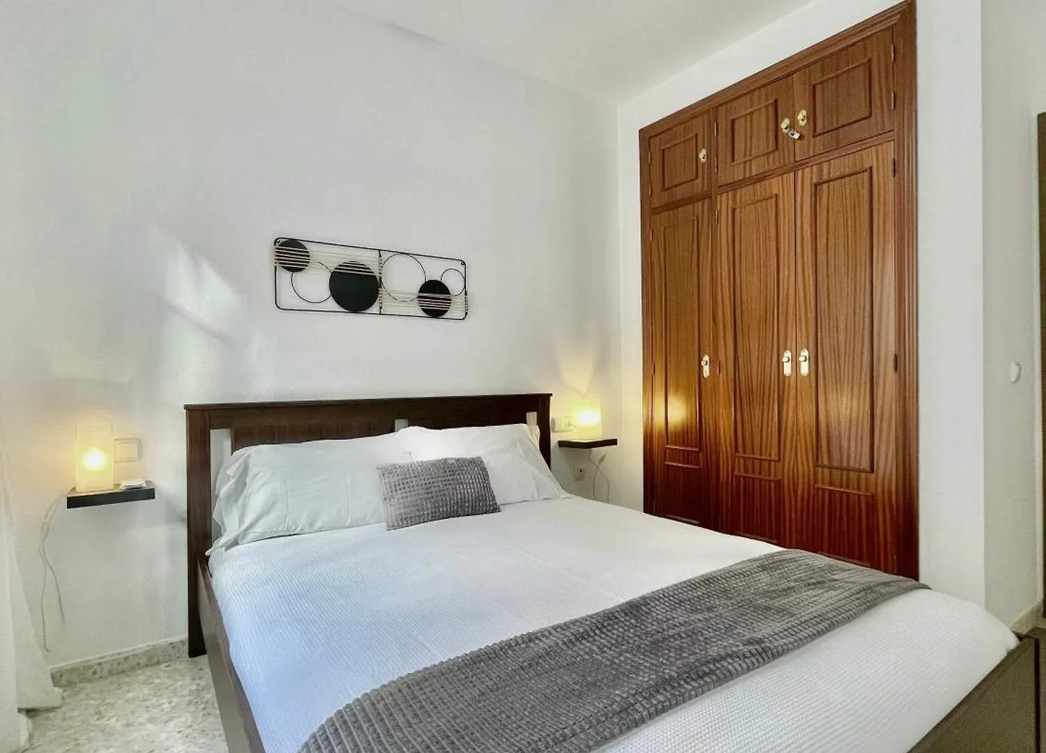 Apartment Centrico 2 Dormitorios Con Parking En La Trinidad Malaga